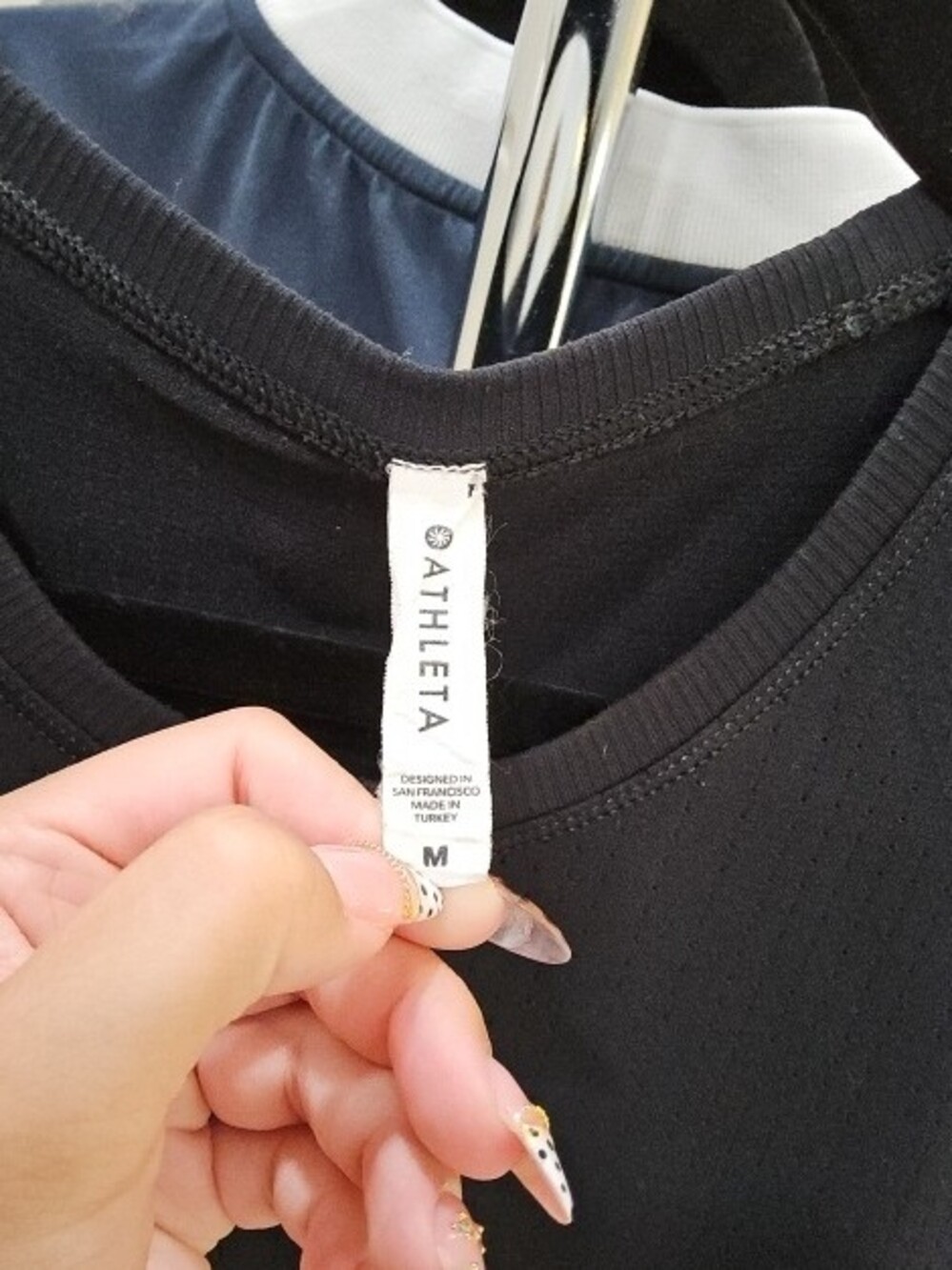 Athleta Black Sleeveless Ribbed Tank - Picture 2 of 2